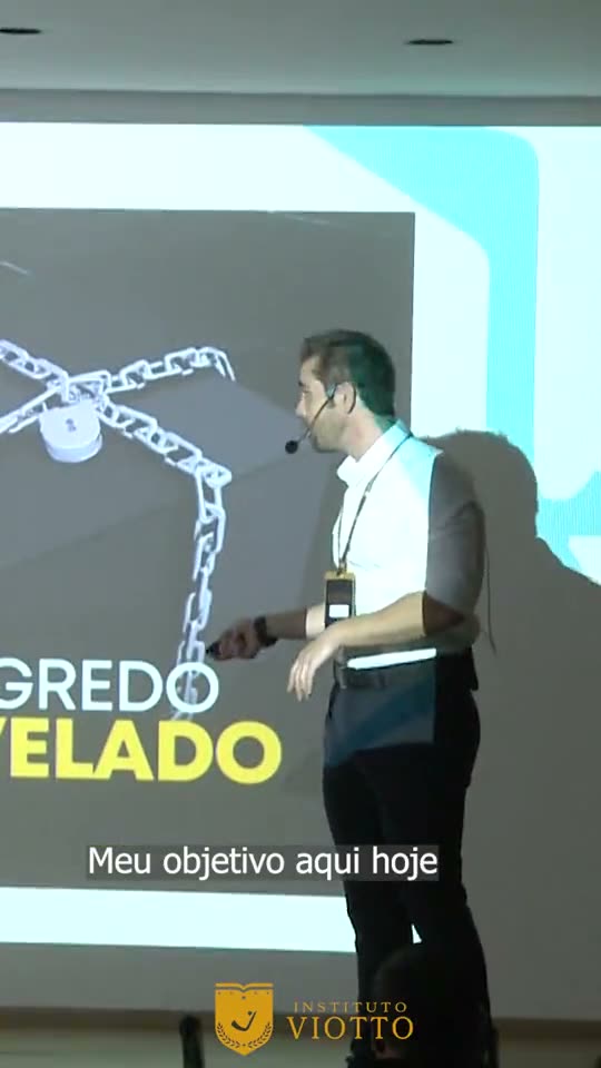 André Cherman em palestra no Instituto Viotto